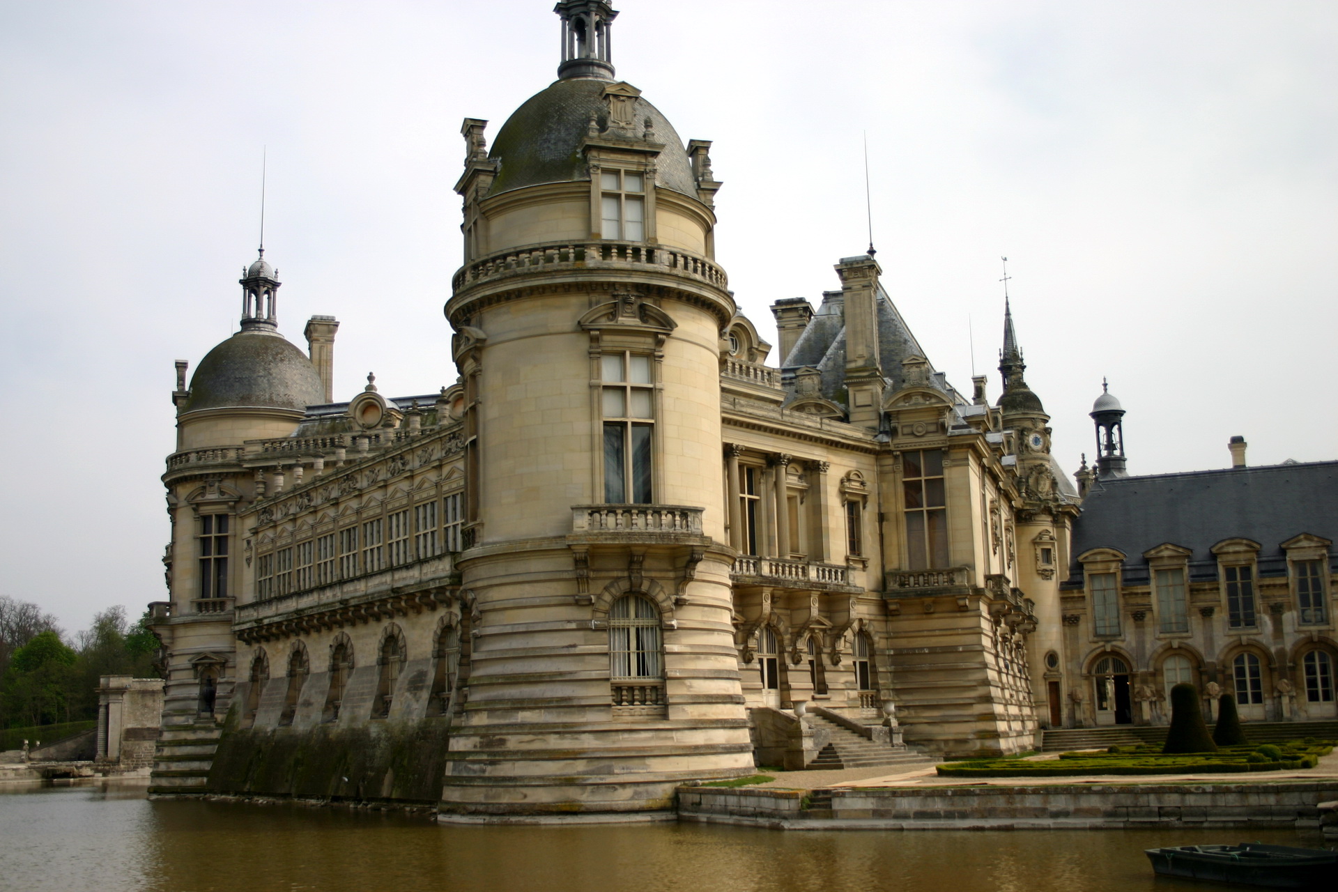 Castle Chantilly