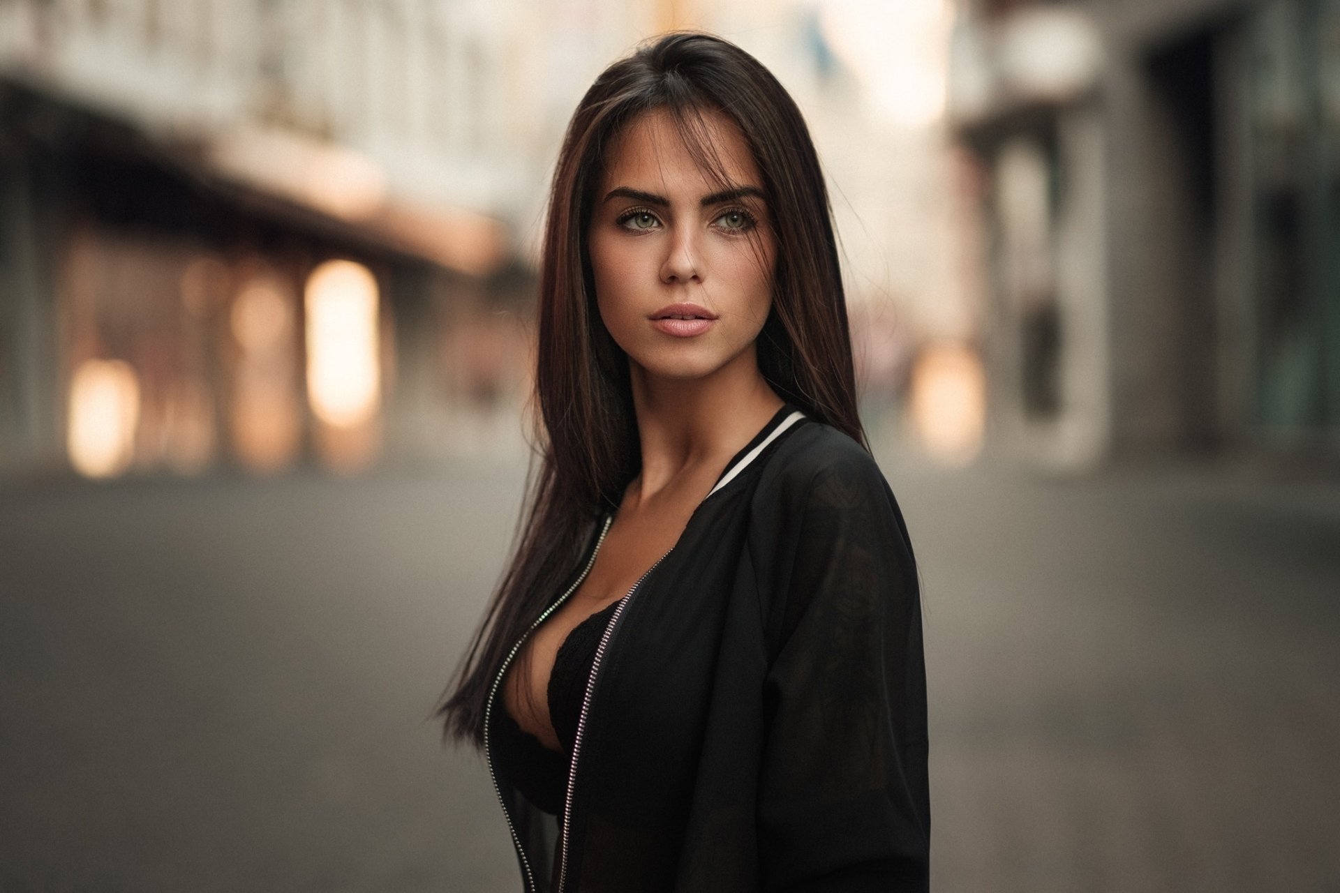 Brunette Model in Depth of Field HD Wallpaper by Martin Kühn