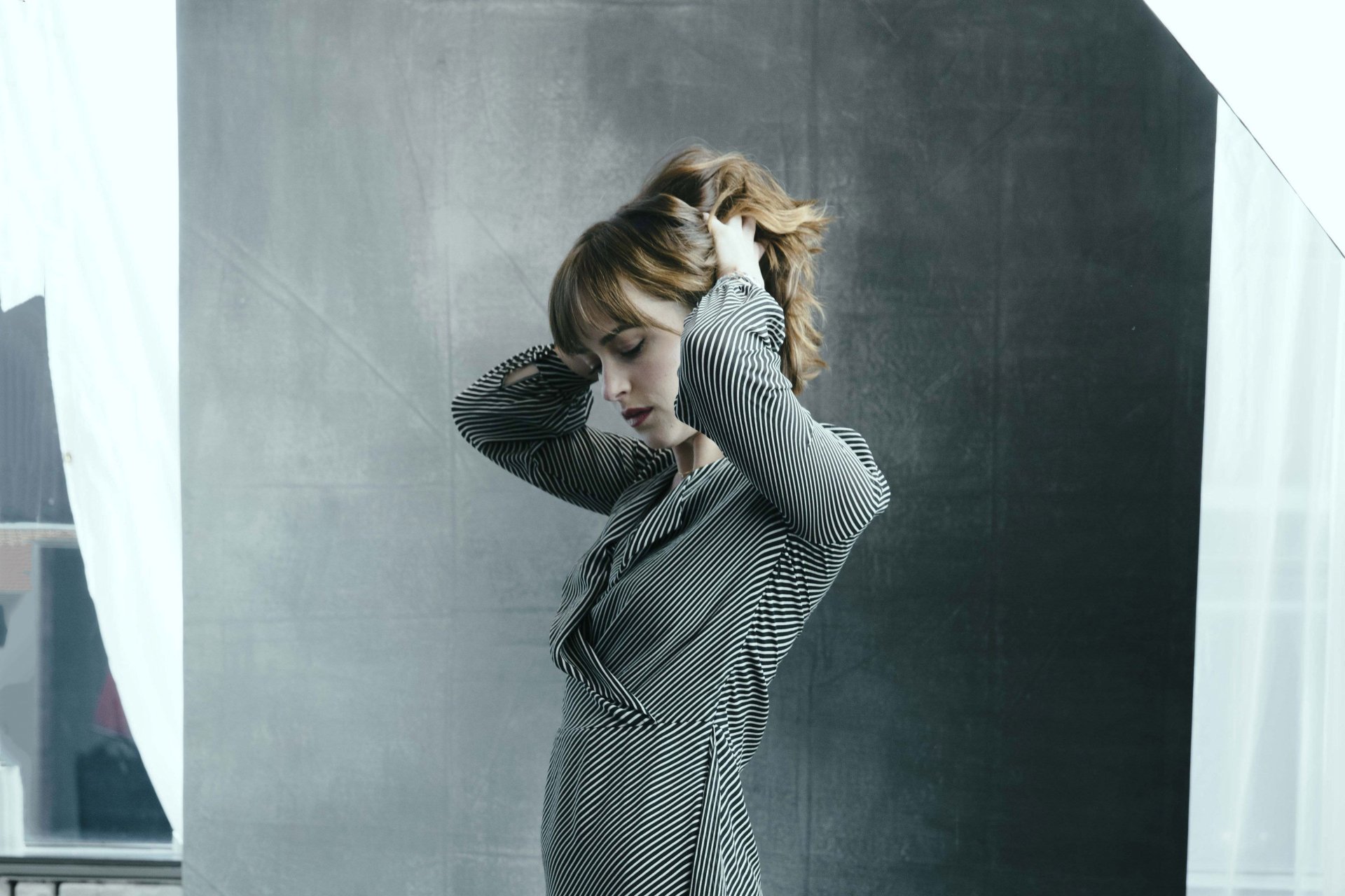 Download Celebrity Dakota Johnson HD Wallpaper