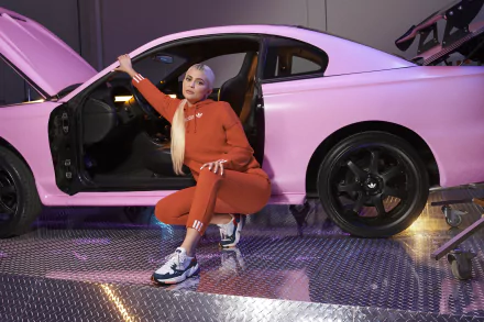 model car blonde Celebrity Kylie Jenner HD Desktop Wallpaper | Background Image