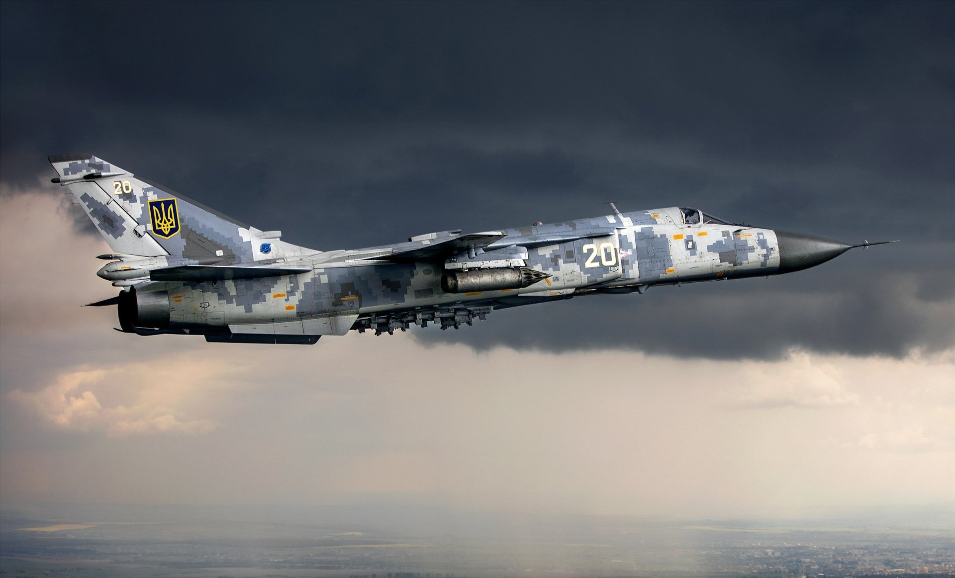 Download Bomber Ukrainian Air Force Military Sukhoi Su-24 HD Wallpaper