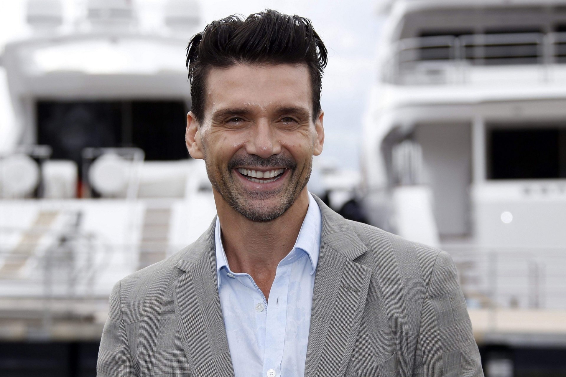 Download Smile American Actor Celebrity Frank Grillo HD Wallpaper