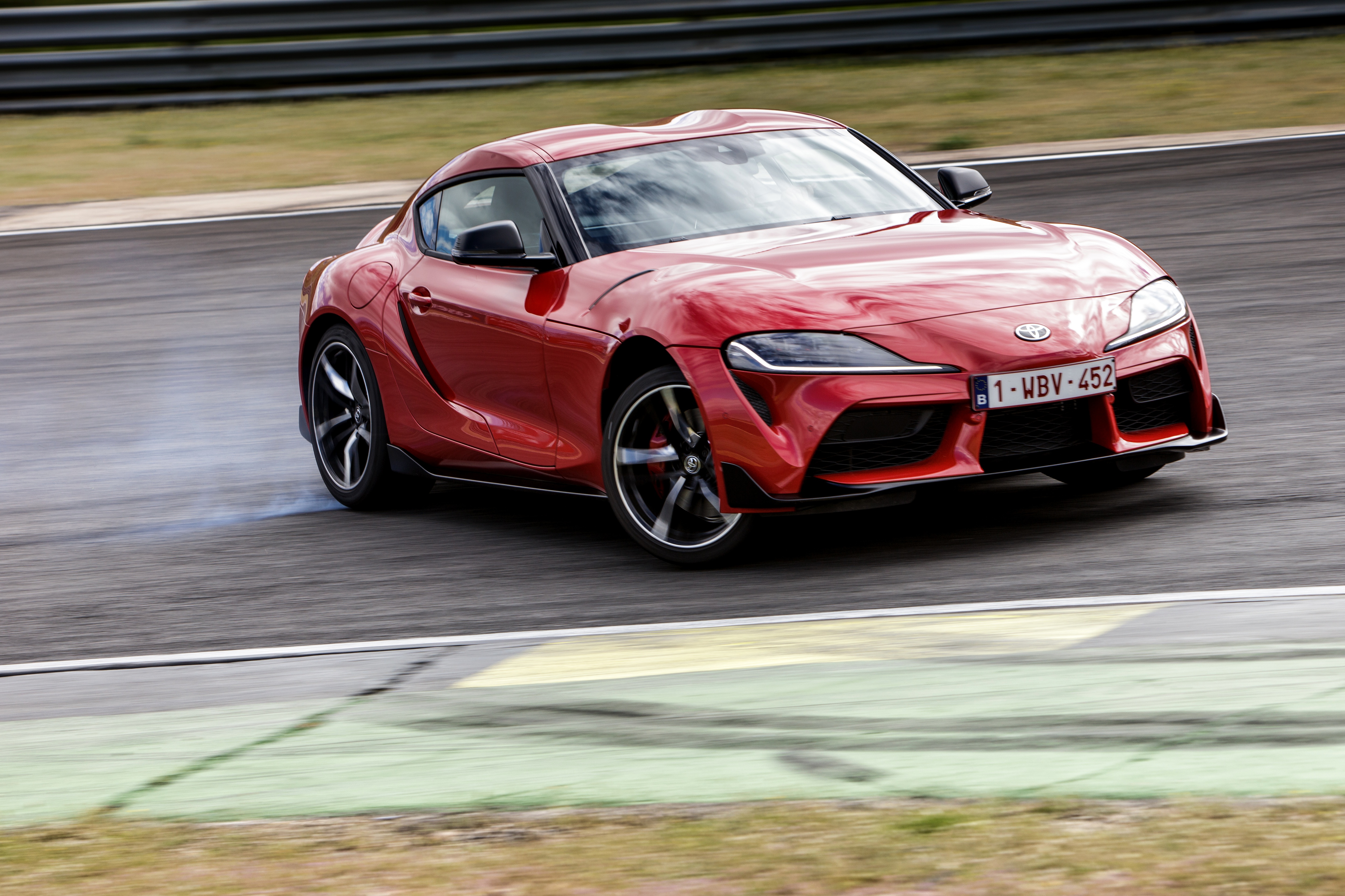 Тойота супра поколения. Toyota gr Supra a90. Toyota Supra a90 2019. Toyota gr Supra 2019. Toyota Supra 5.