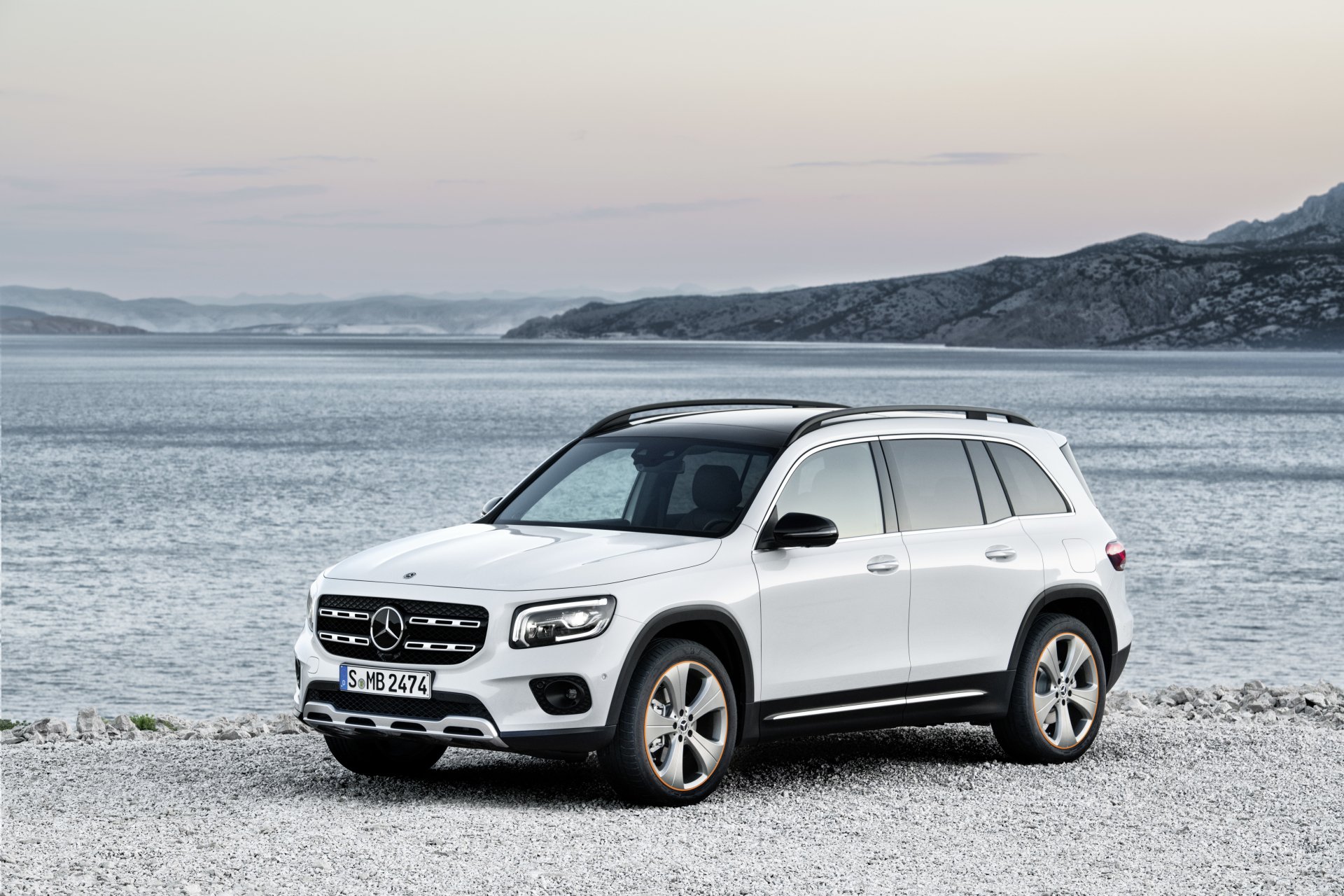 Download SUV White Car Car Mercedes-Benz Vehicle Mercedes-Benz GLB-Class 8k Ultra HD Wallpaper