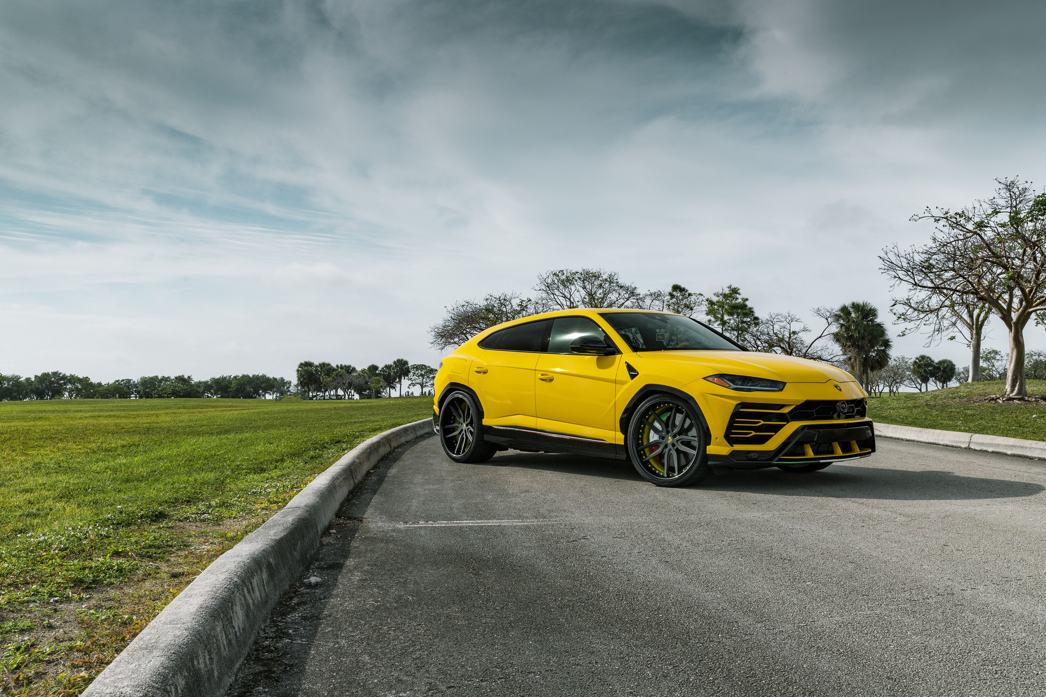 Lamborghini Urus HD Wallpaper | Background Image | 2048x1365