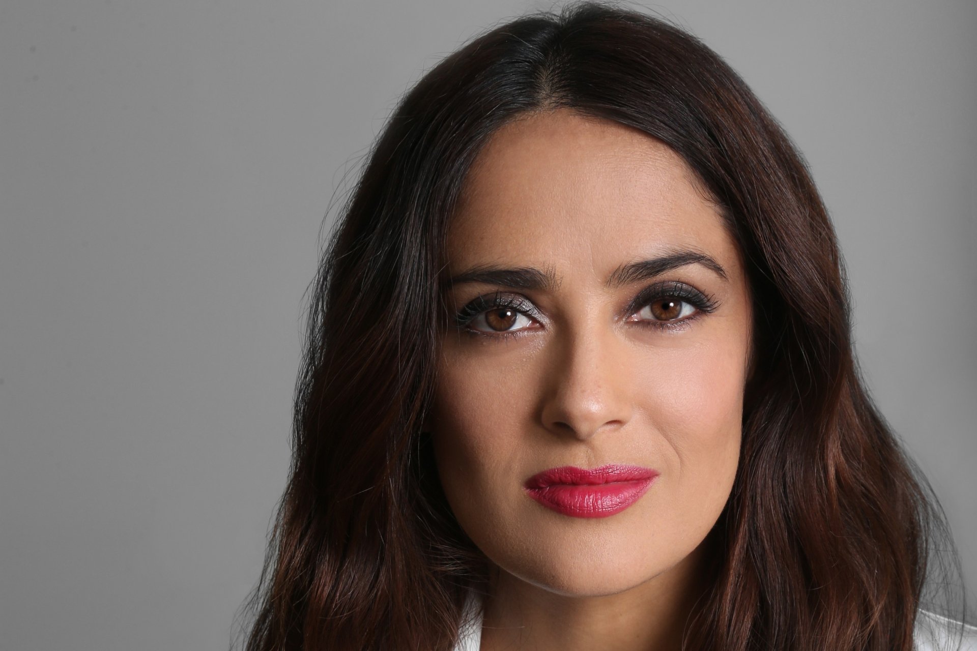 Download Lipstick Face Brown Eyes Black Hair Spanish Actress Celebrity Salma Hayek HD Wallpaper