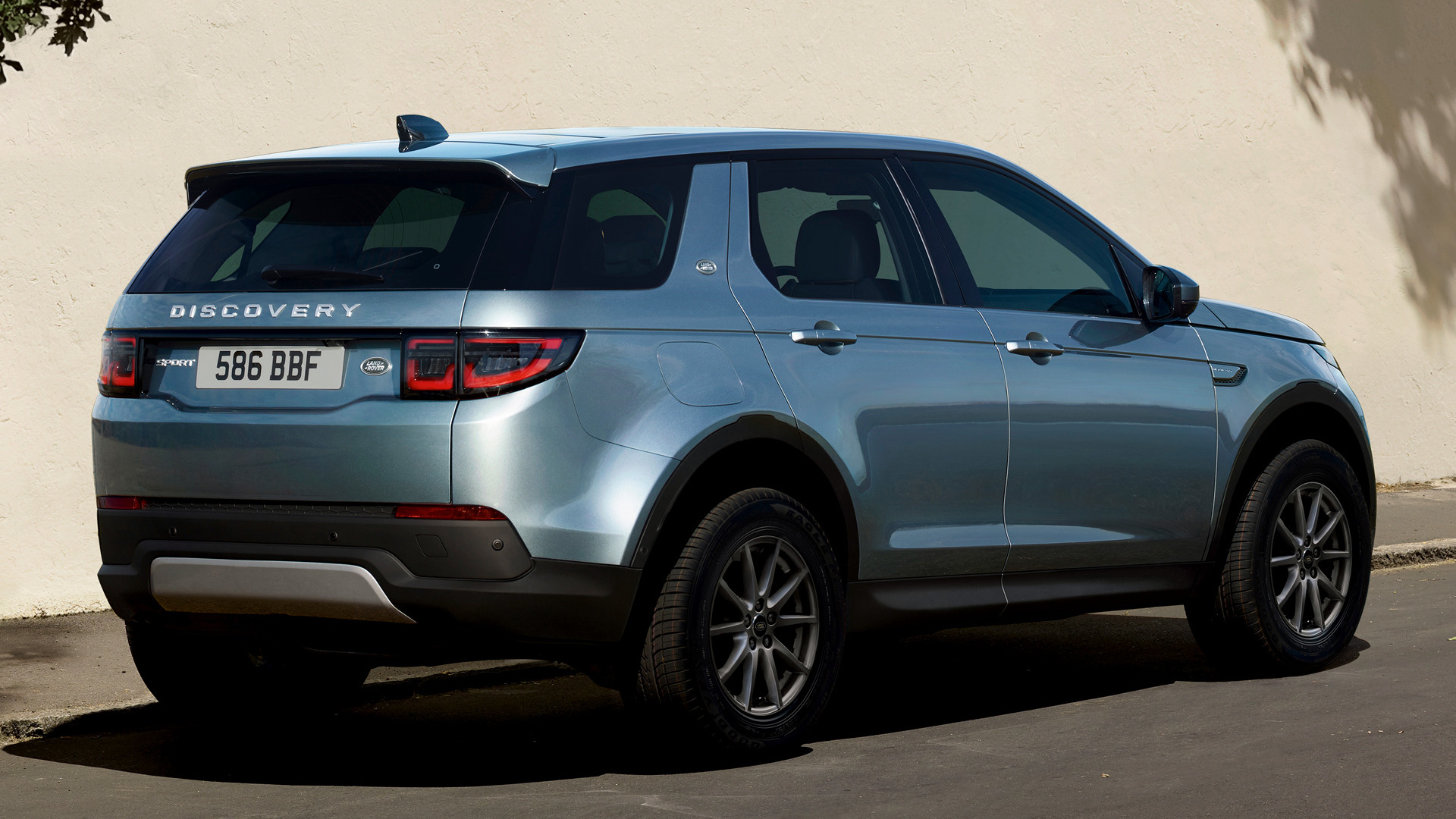 Land rover discovery sport 2020