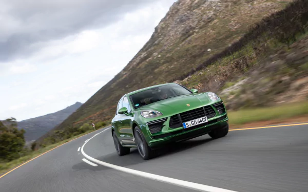 SUV green car car Porsche Porsche Macan vehicle Porsche Macan Turbo HD Desktop Wallpaper | Background Image