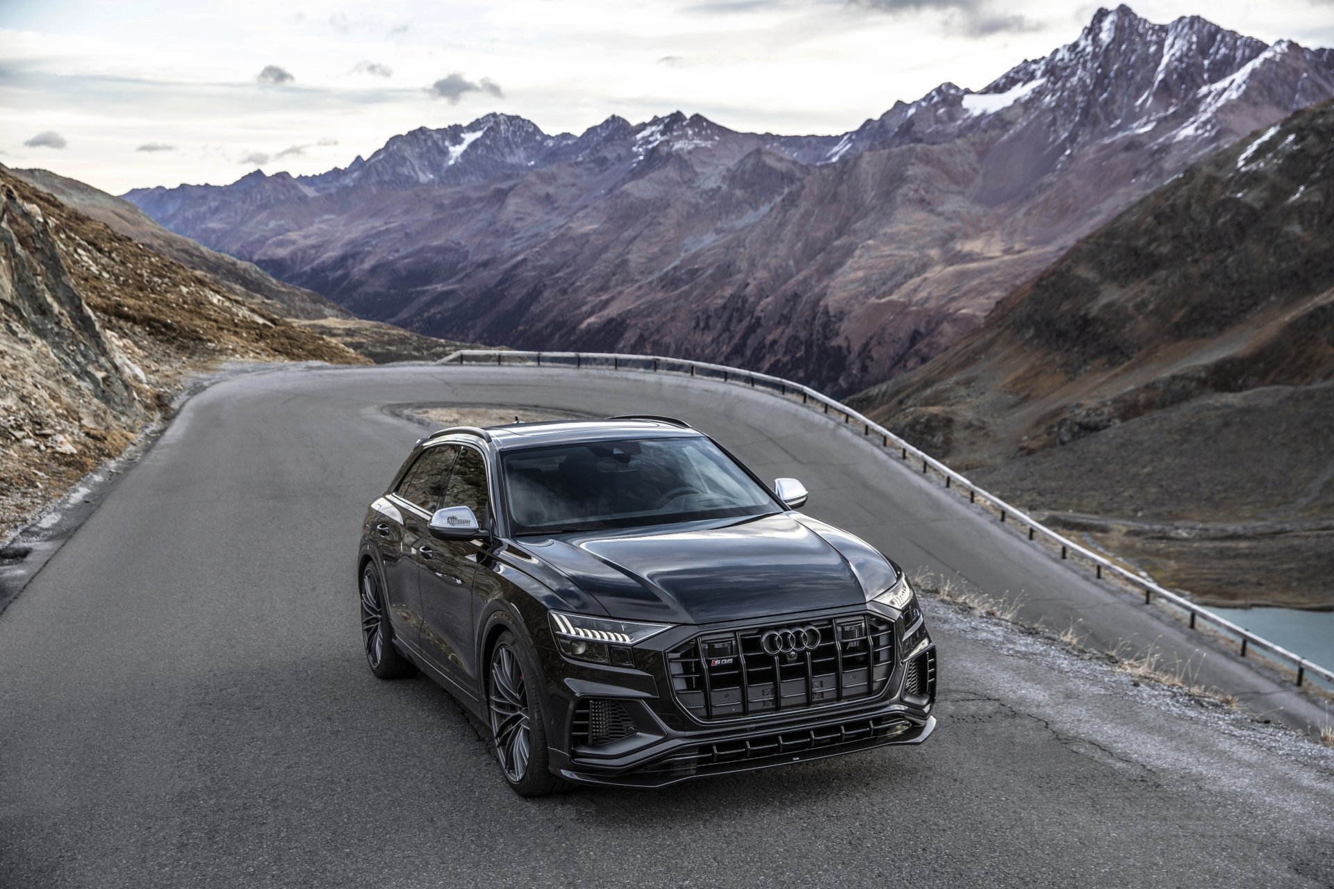 Download SUV Black Car Car Audi Vehicle Audi Q8 4k Ultra HD Wallpaper