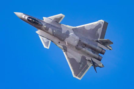  Chengdu J-20 - China Air Force