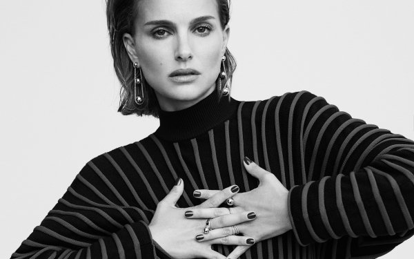 Celebrity Natalie Portman American Israeli Actress Short Hair Black & White HD Wallpaper | Background Image
