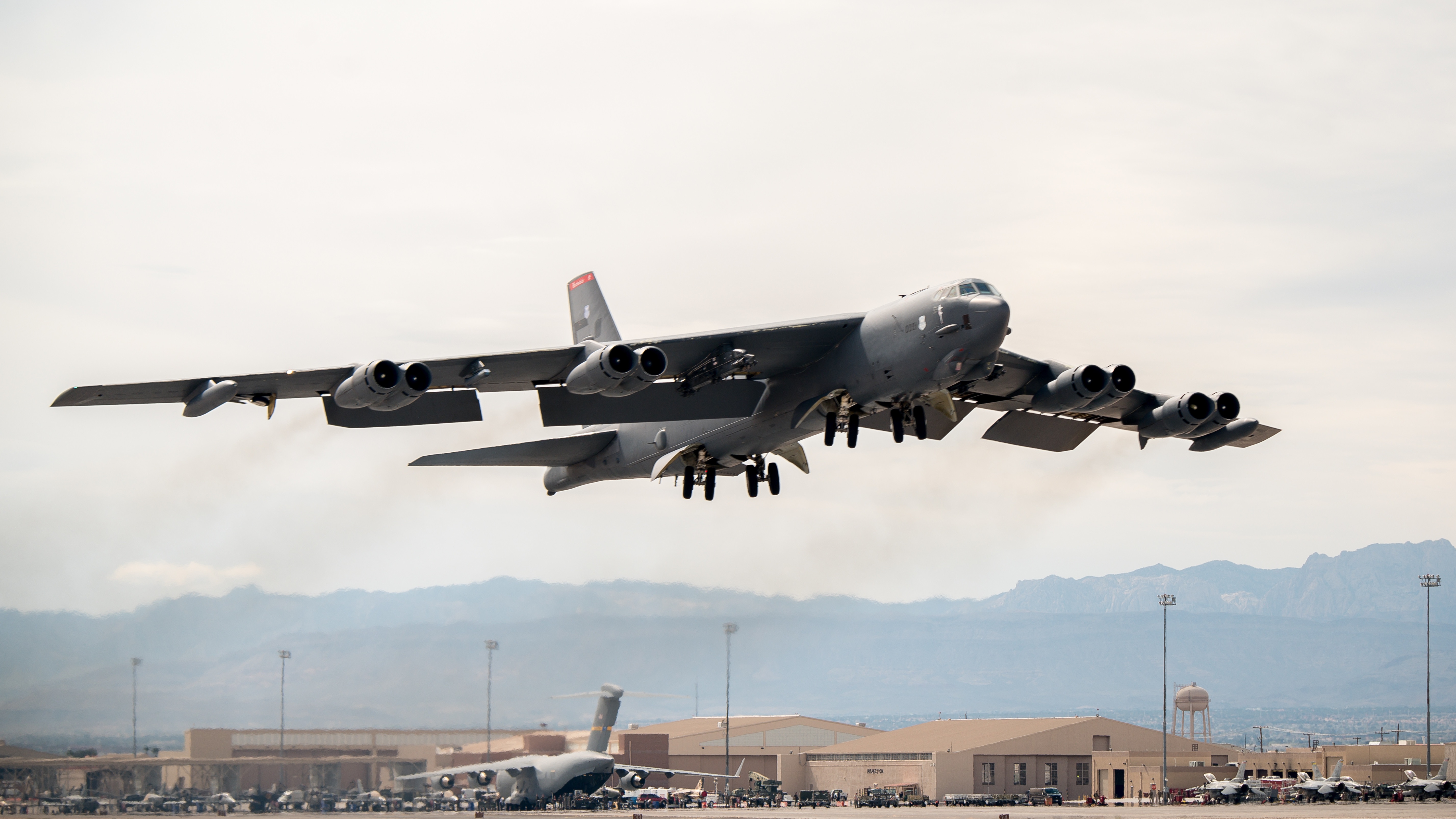 Artery8 Quadro Con Cornice A4 – Bombardiere B52 Stratofortress Militare, Stampe Da Parete Per Casa E Ufficio