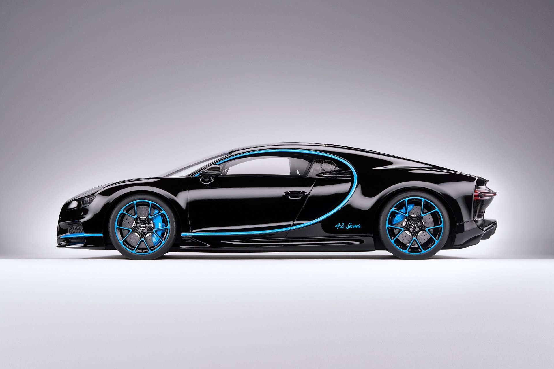 Download Supercar Black Car Car Bugatti Vehicle Bugatti Chiron 4k Ultra ...