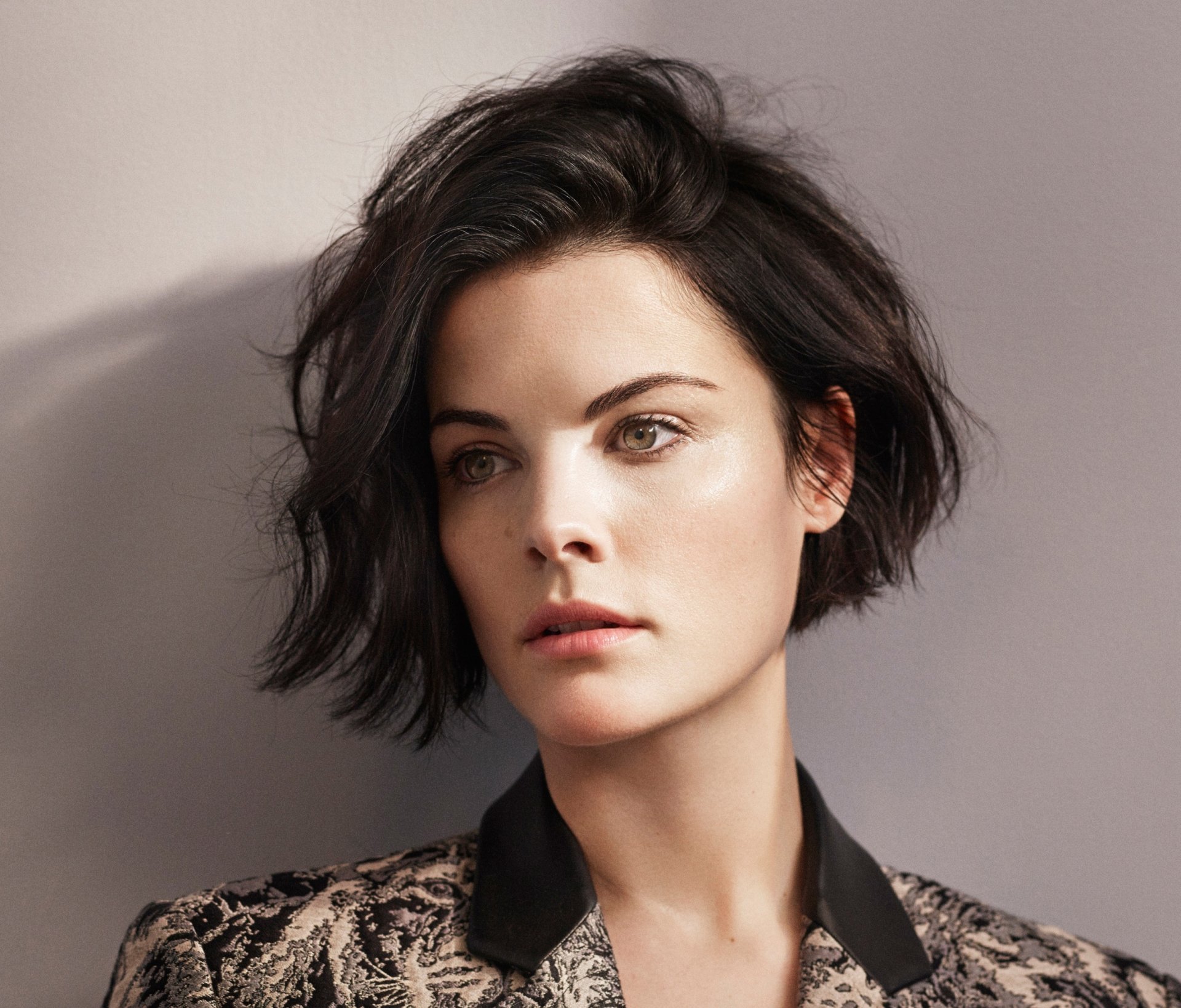 Download Short Hair Face Black Hair Brunette Actress Celebrity Jaimie ...