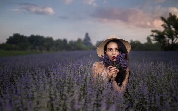 Women Model Field Flower Hat Black Hair Purple Flower Lipstick Depth Of Field HD Wallpaper | Background Image