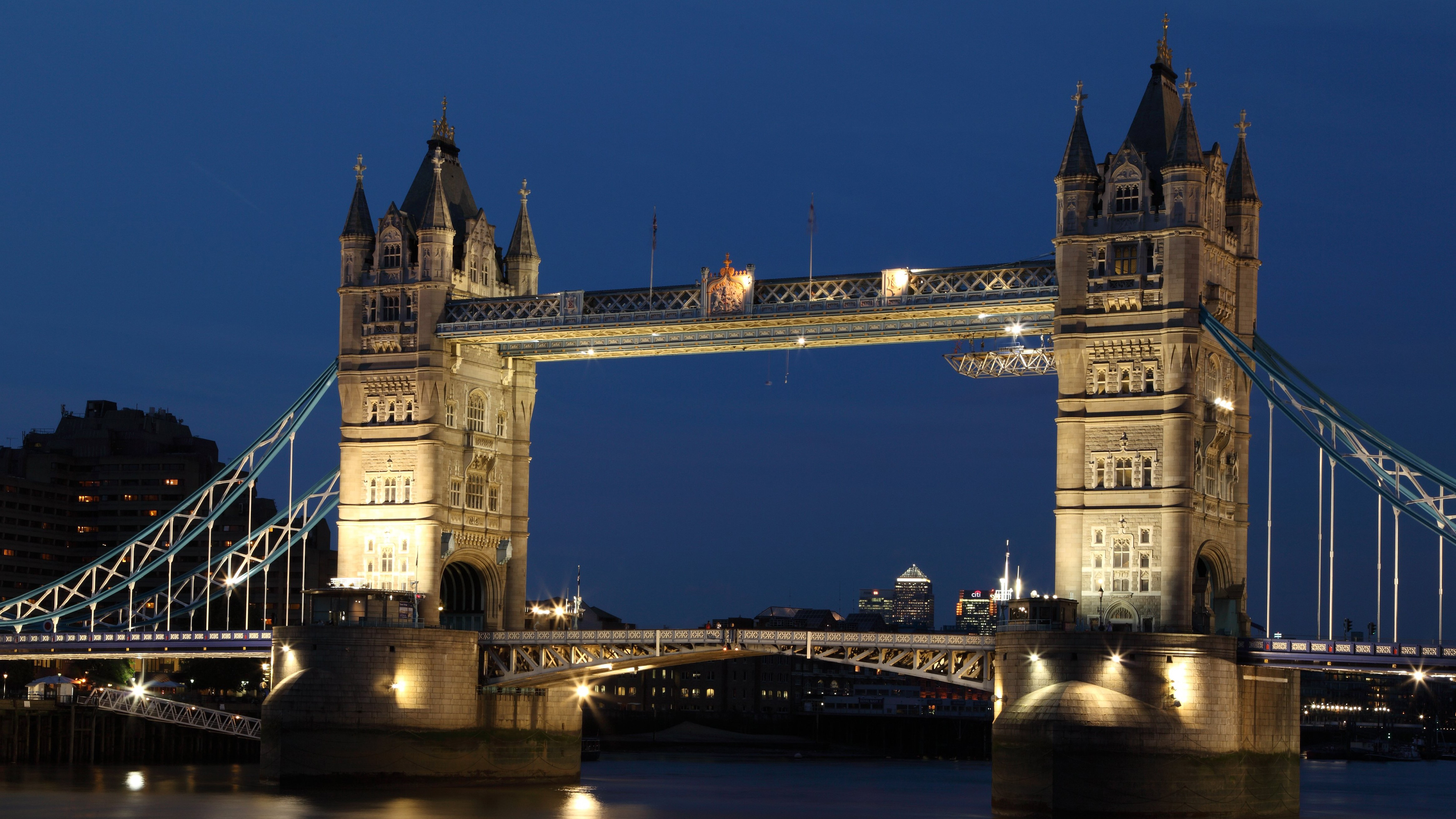 England paris. Тауэрский мост в Лондоне. Лондон мост Тауэр бридж Биг Бен. Биг Бен Тауэрский мост Букингемский дворец. Мост в Англии через Темзу.