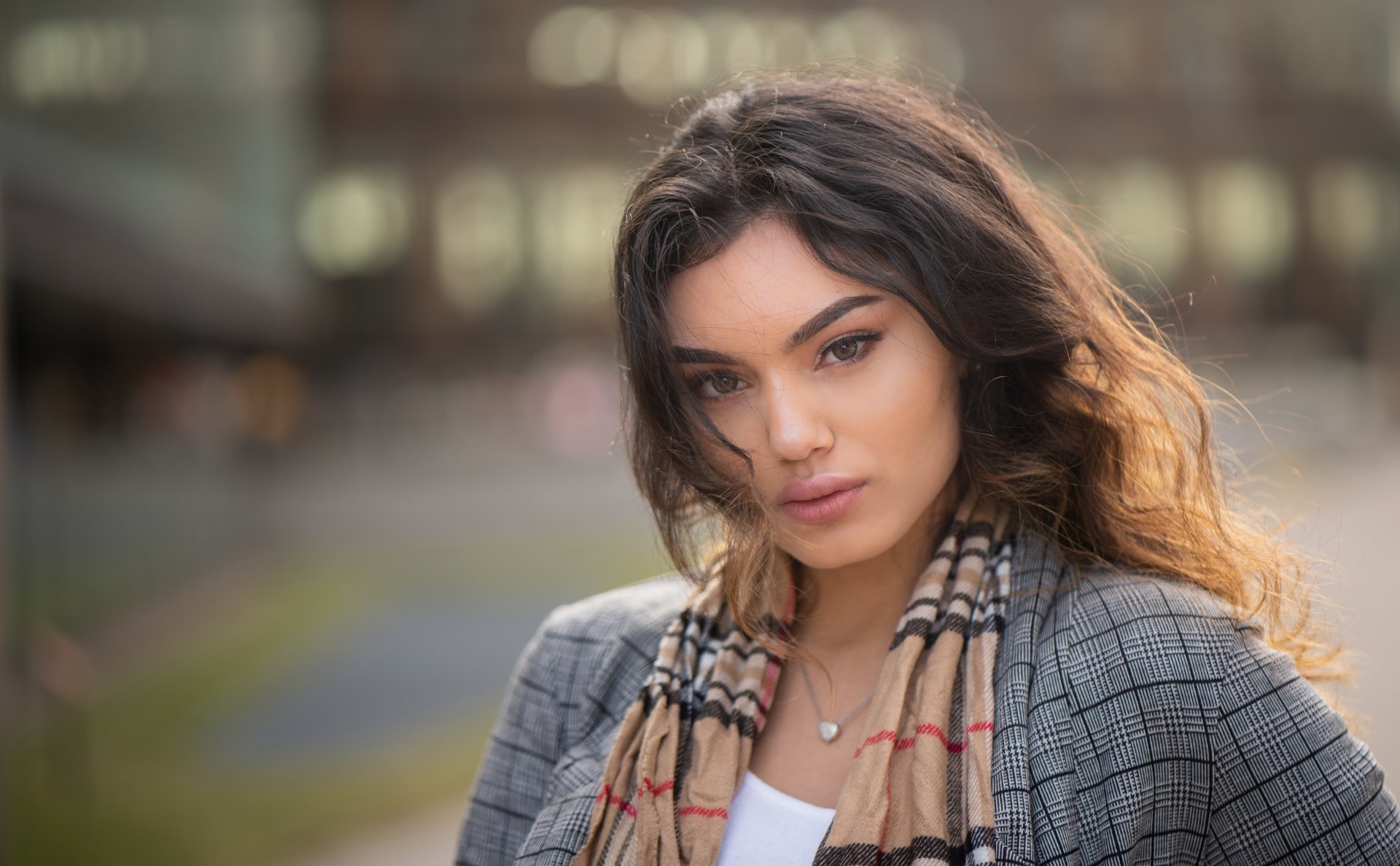 Download Depth Of Field Brunette Woman Model 4k Ultra HD Wallpaper ...