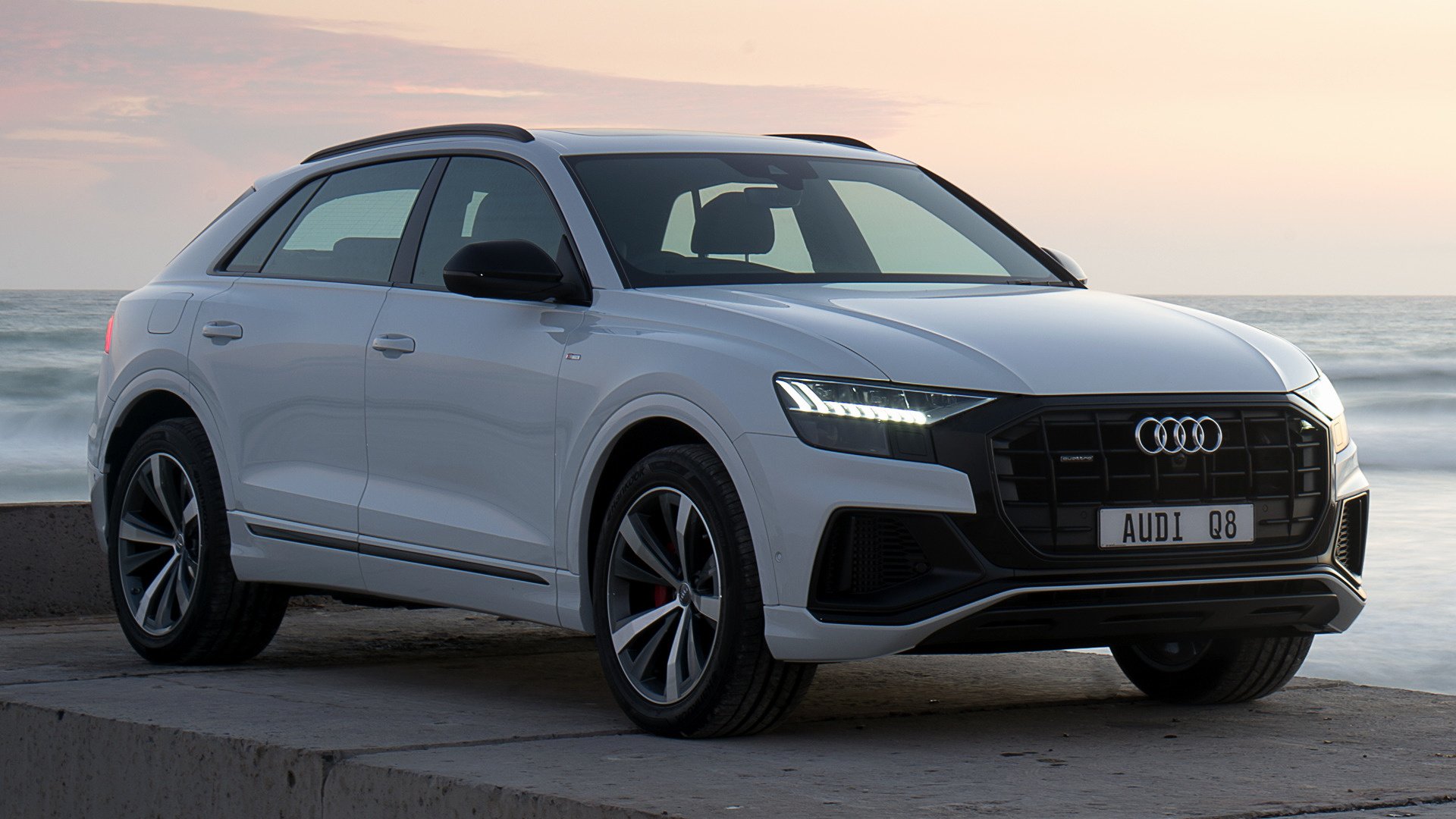 2019 Audi Q8 55 TFSI S Line Black Styling Package