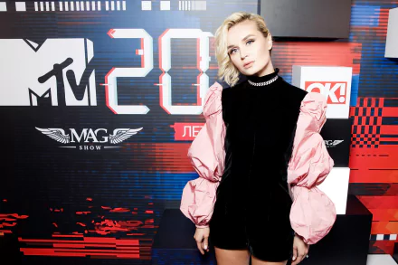 Russian blue eyes short hair blonde singer music Polina Gagarina HD Desktop Wallpaper | Background Image