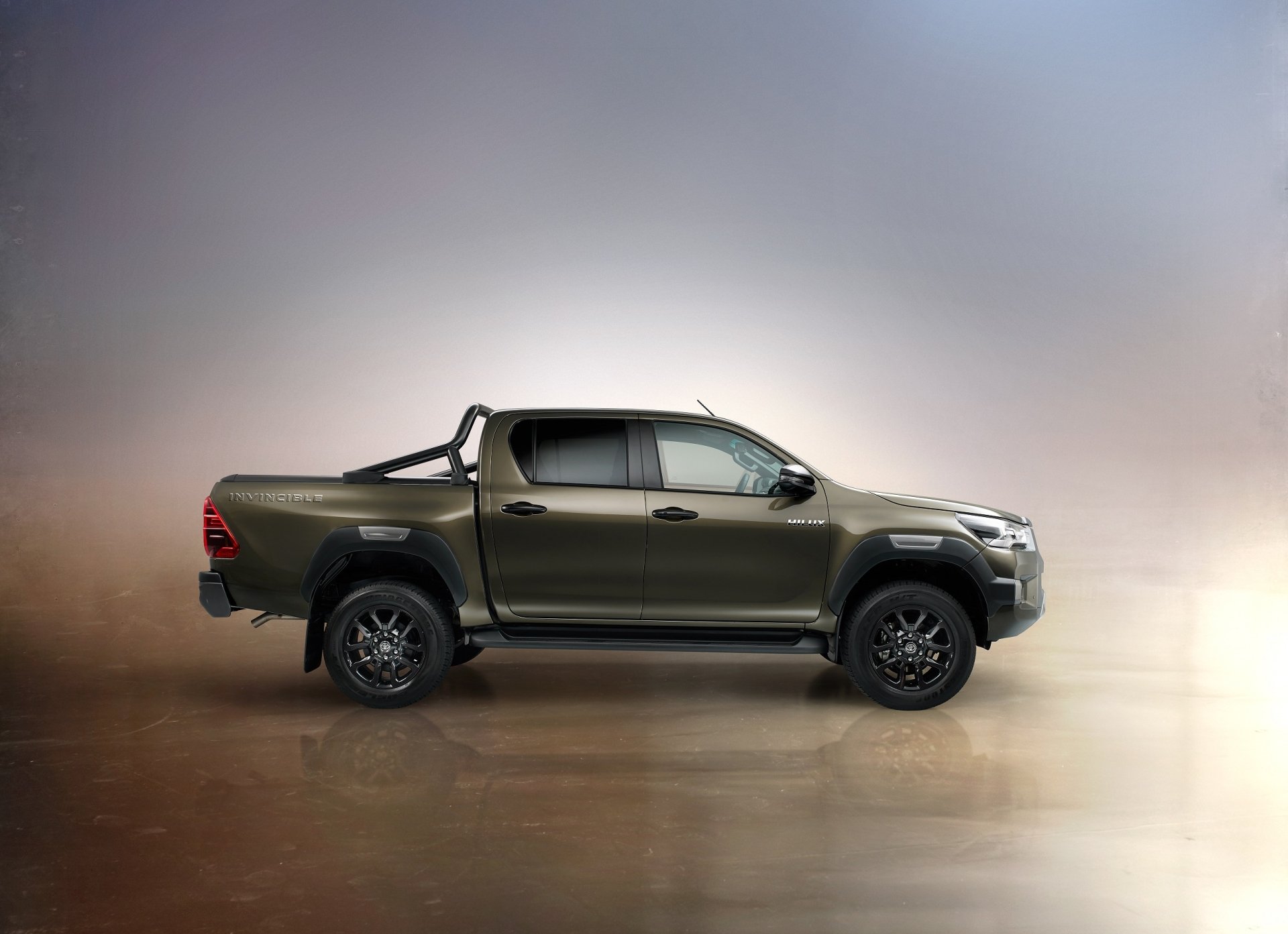 Download Car Toyota Vehicle Toyota Hilux HD Wallpaper