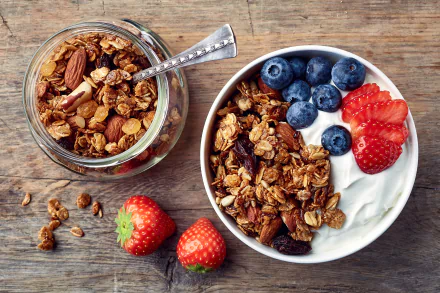 granola yogurt blueberry strawberry food breakfast HD Desktop Wallpaper | Background Image