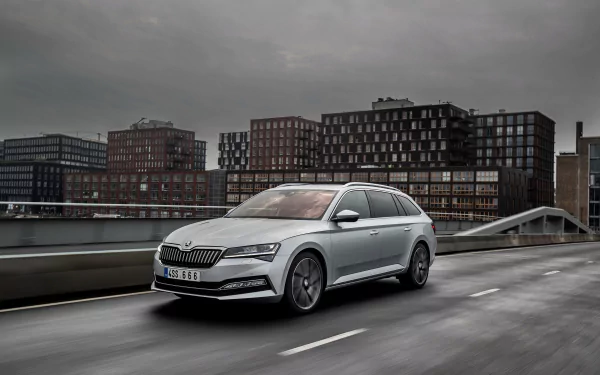 Skoda Superb silver car car Skoda vehicle Skoda Superb Combi HD Desktop Wallpaper | Background Image