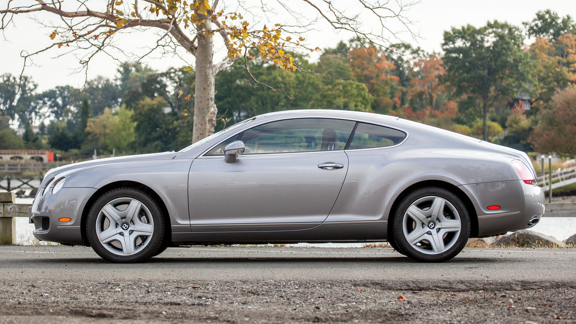 Bentley continental gt 2003