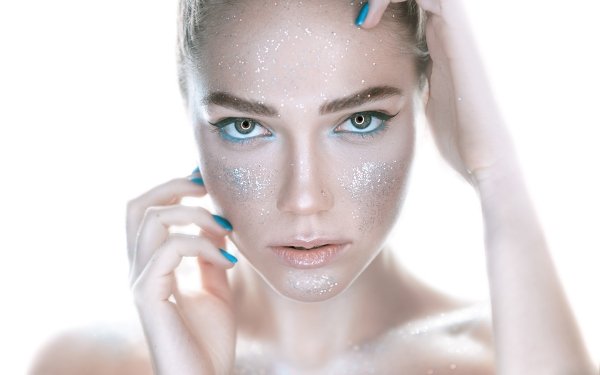 Women Model Angelika Zavarzina Face Style Portrait Makeup Glitter HD Wallpaper | Background Image