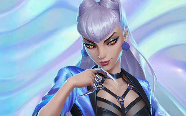 4K Ultra HD desktop wallpaper of K/DA's Evelynn from League of Legends: long silver hair, K-pop diva aesthetic, sultry gaze and metallic stage outfit, video game character.