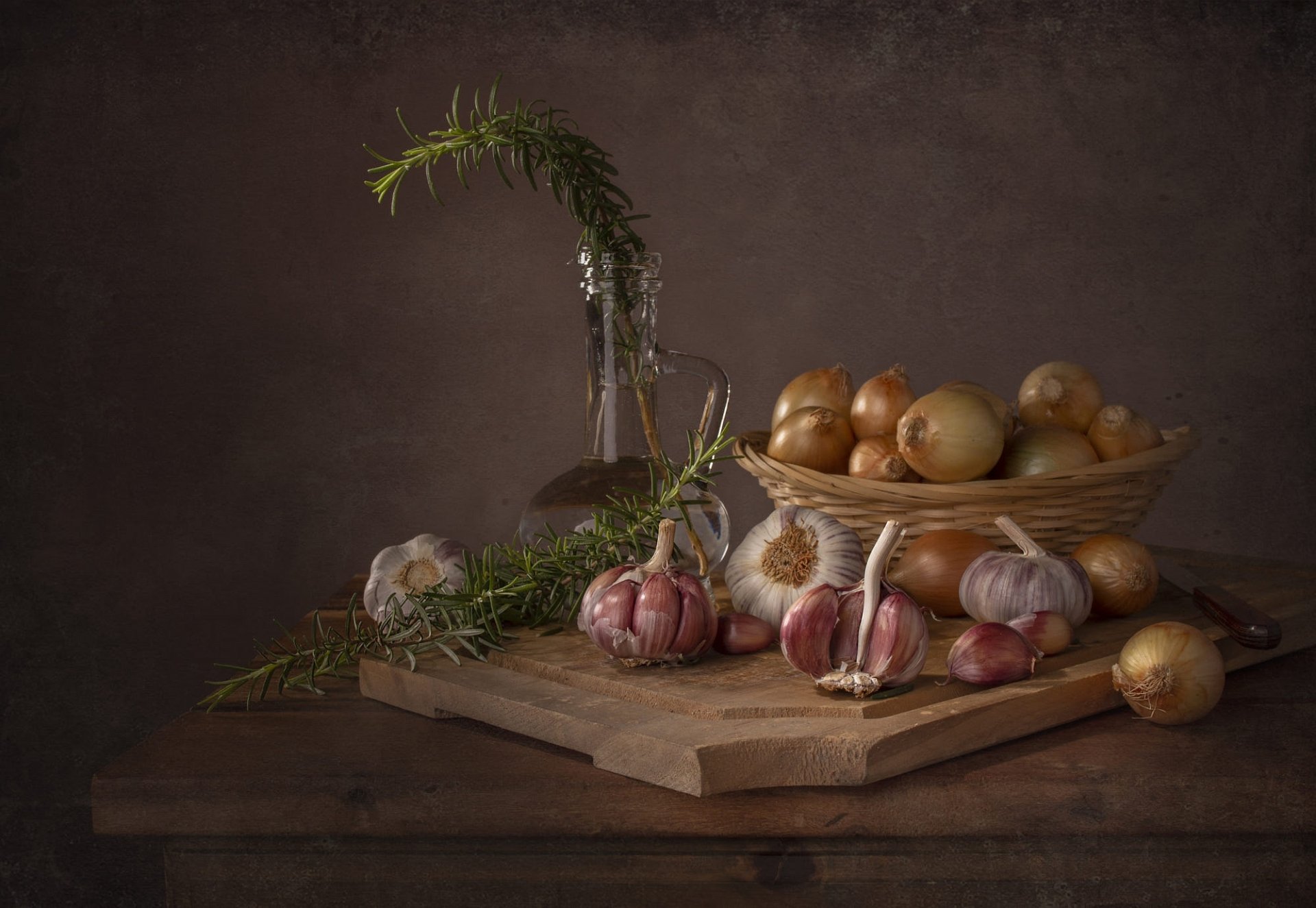 Download Knife Jug Garlic Onion Food Still Life HD Wallpaper