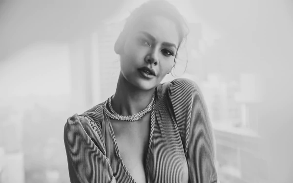 Black & White Bollywood actress model Celebrity Esha Gupta HD Desktop Wallpaper | Background Image