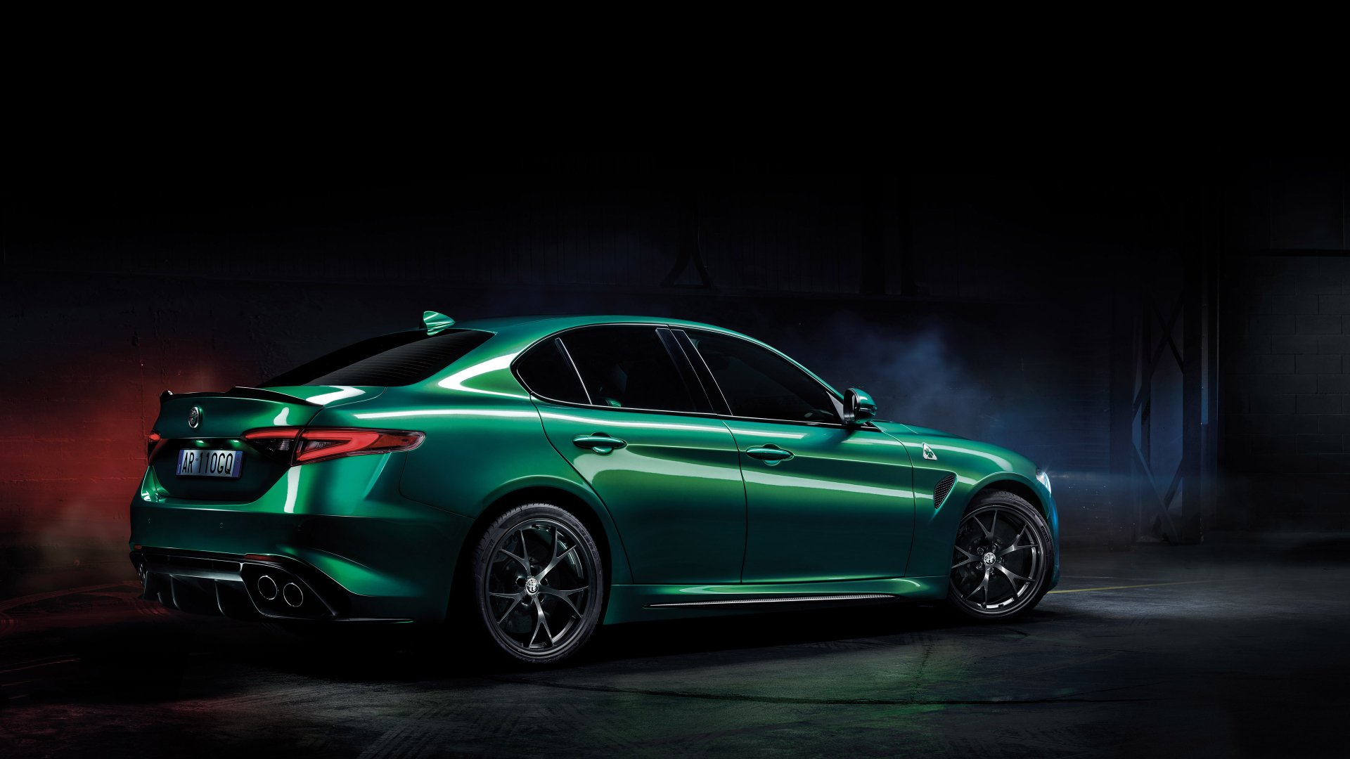 Download Car Green Car Sedan Compact Car Vehicle Alfa Romeo Giulia Quadrifoglio 4k Ultra Hd