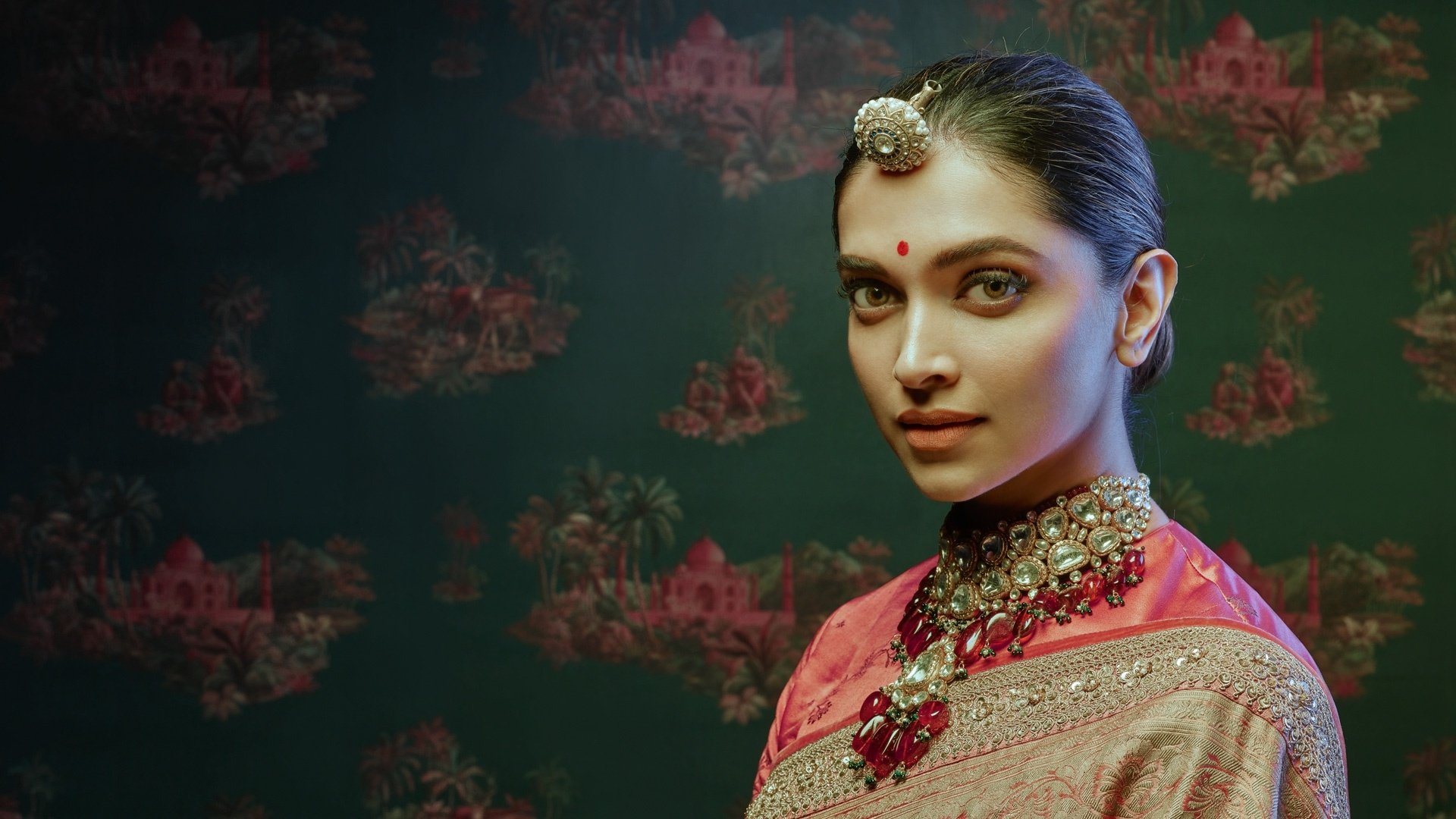 Download Celebrity Deepika Padukone HD Wallpaper