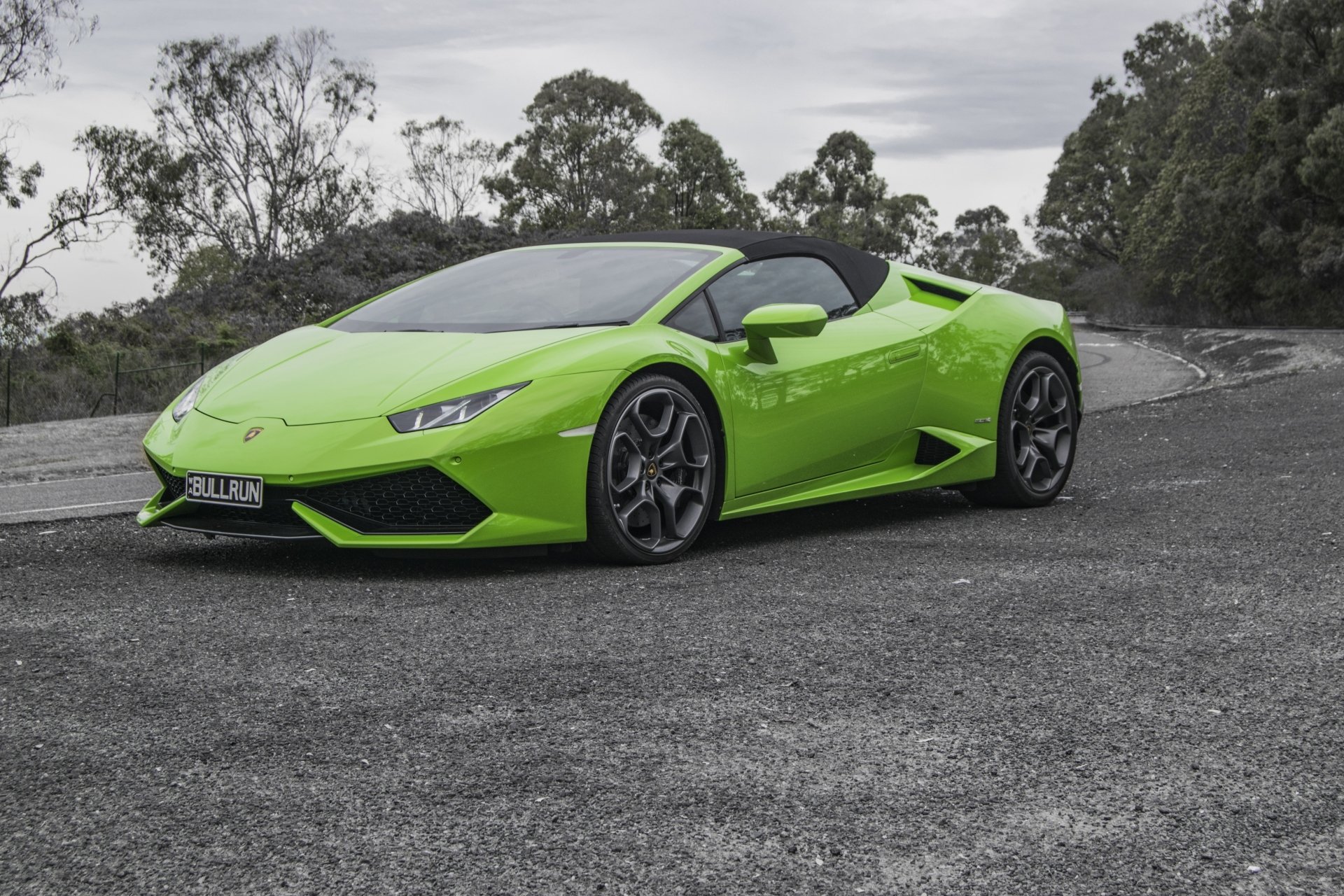 Download Supercar Green Car Car Lamborghini Lamborghini Huracan LP 610-4 Vehicle Lamborghini Huracan 4k Ultra HD Wallpaper