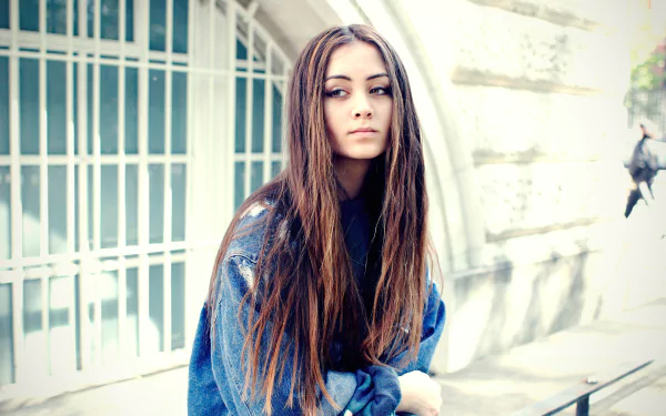 long hair English brunette singer music Jasmine Thompson HD Desktop Wallpaper | Background Image