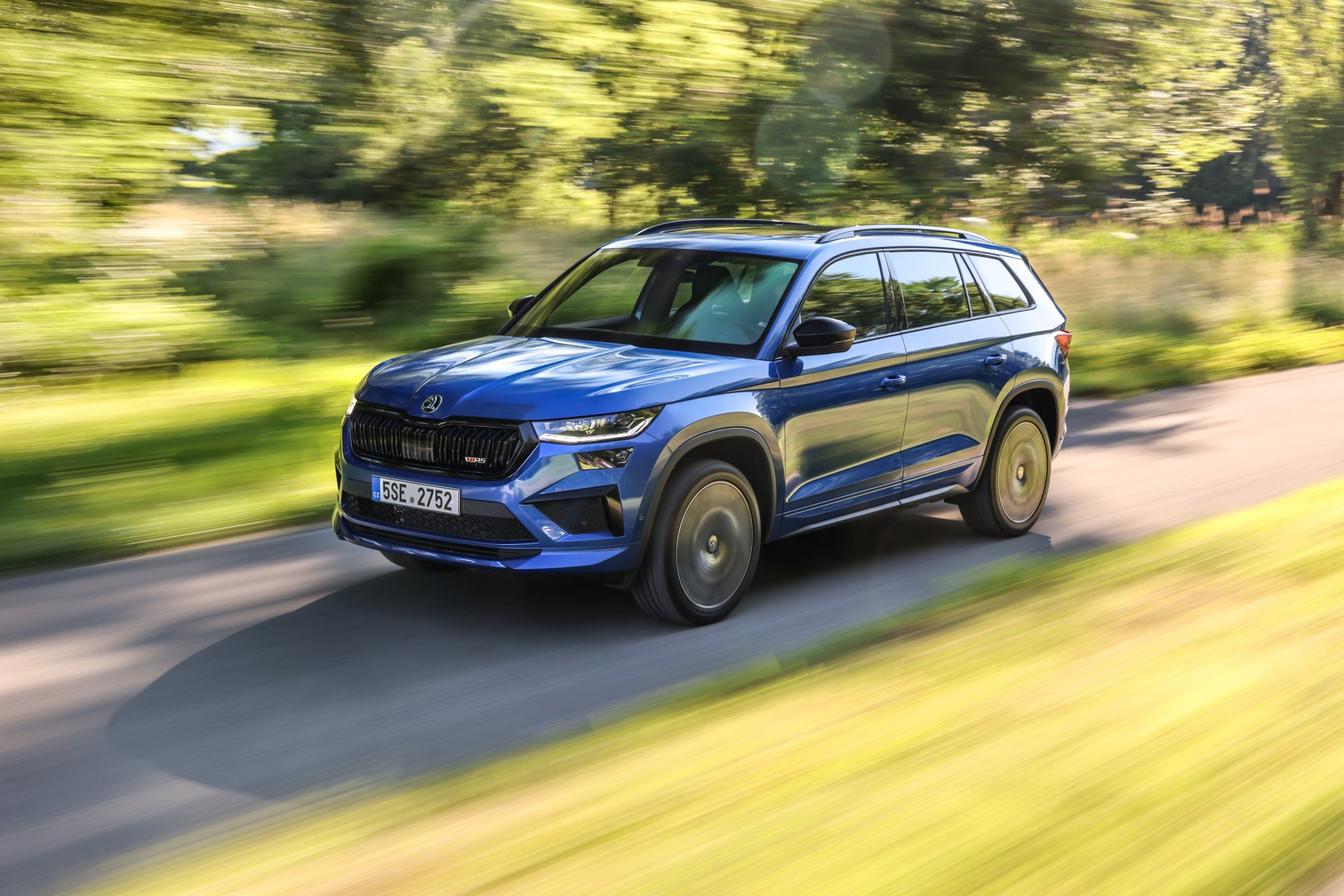 Download SUV Skoda Kodiaq RS Vehicle Skoda Kodiaq 4k Ultra HD Wallpaper