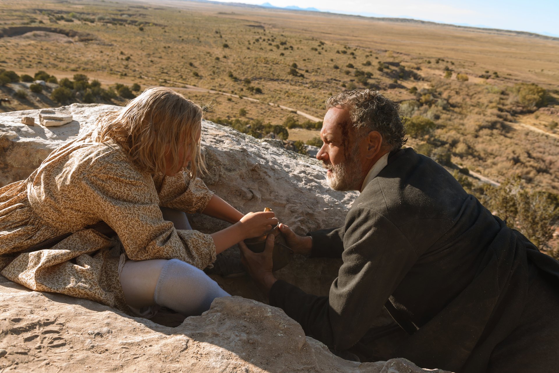 Download Helena Zengel Tom Hanks Movie News Of The World 4k Ultra HD Wallpaper