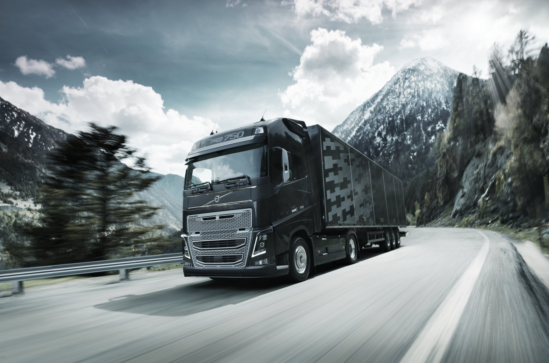 Download Vehicle Volvo FH16 750 8k Ultra HD Wallpaper