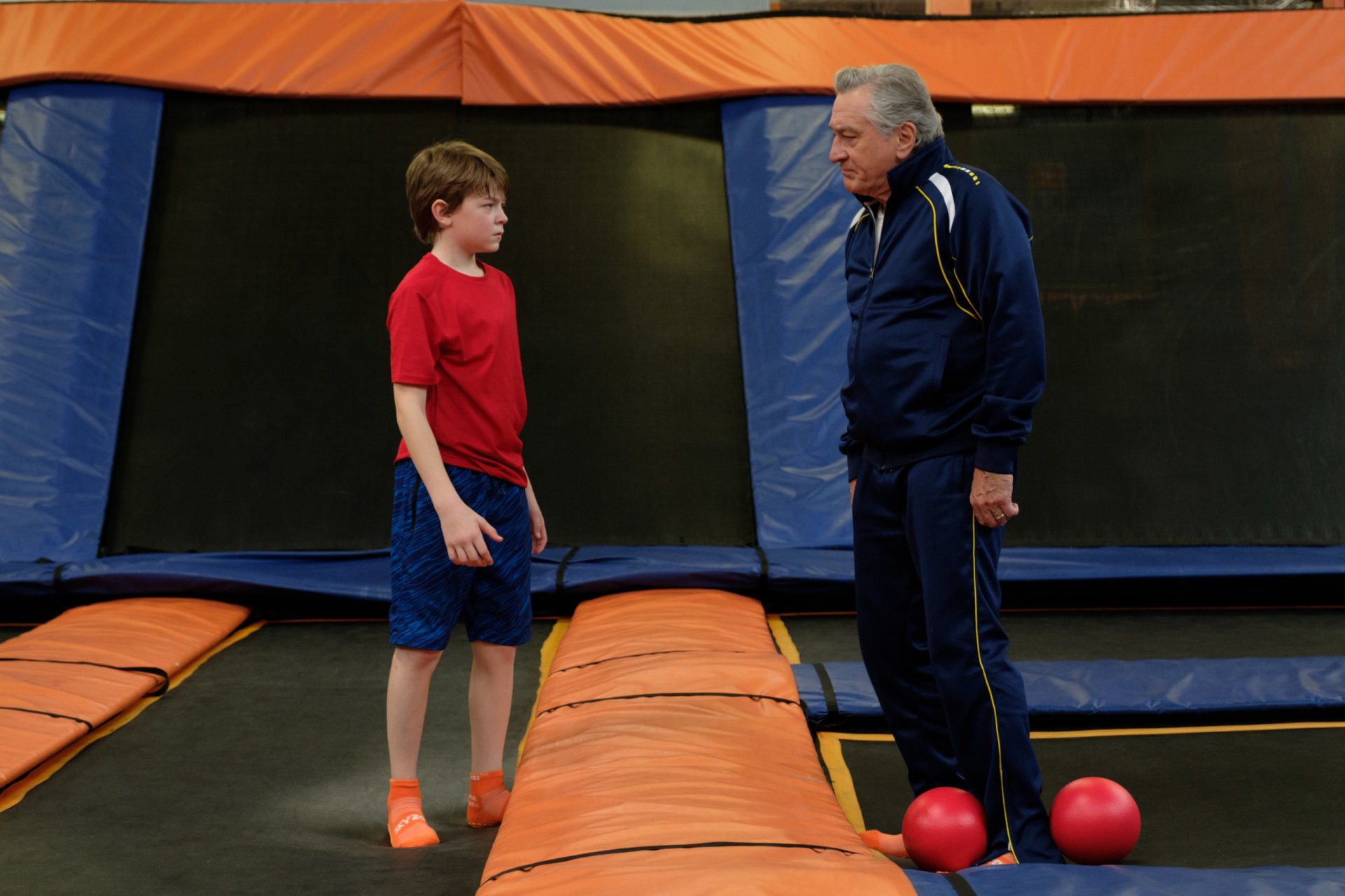 Download Oakes Fegley Robert De Niro Movie The War With Grandpa HD Wallpaper