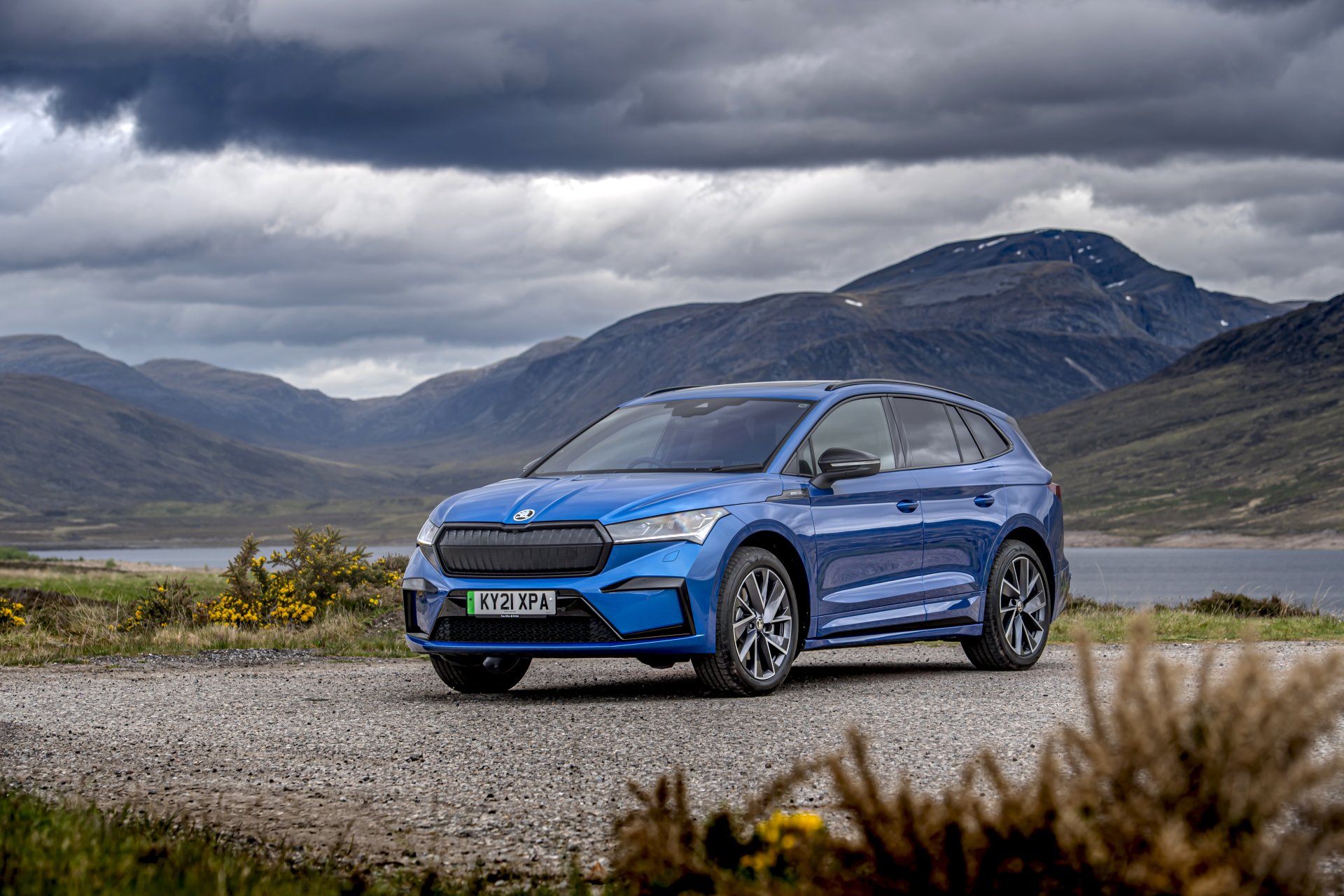 Download Electric Car SUV Vehicle Skoda Enyaq IV 80 4k Ultra HD Wallpaper