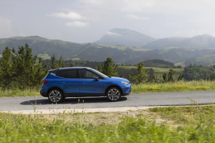  Blue 2021 SEAT Arona FR