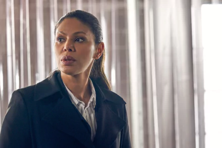 TV Show The Flight Attendant HD Desktop Wallpaper | Background Image