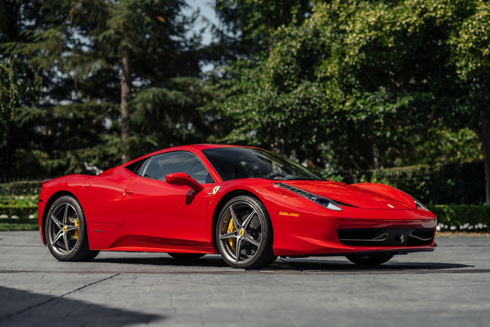 Download Supercar Vehicle Ferrari 458 Italia 4k Ultra HD Wallpaper
