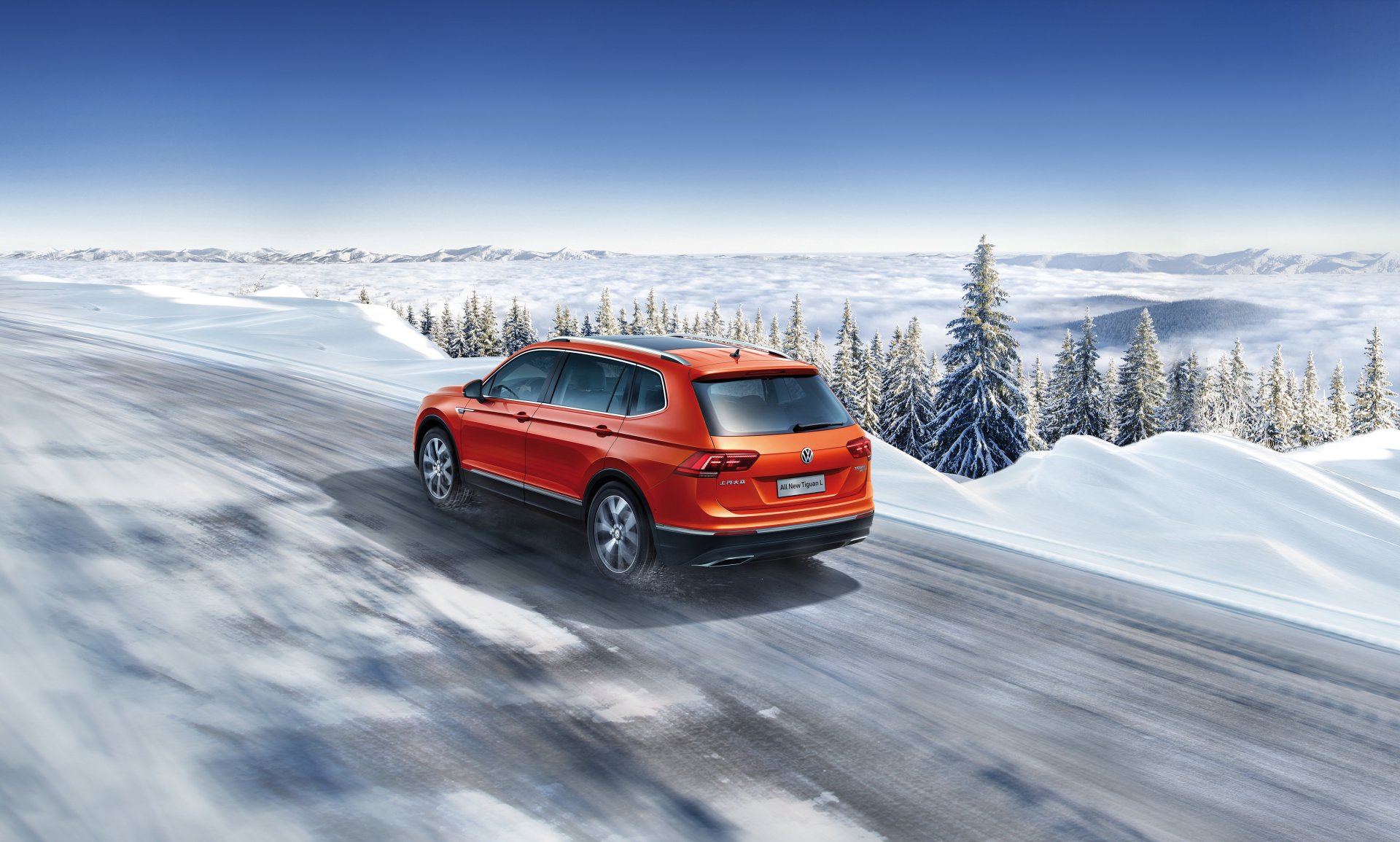 Download SUV Vehicle Volkswagen Tiguan L 4k Ultra HD Wallpaper