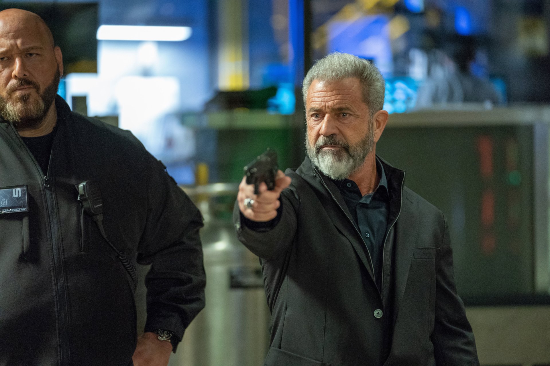 Download Mel Gibson Movie Boss Level HD Wallpaper