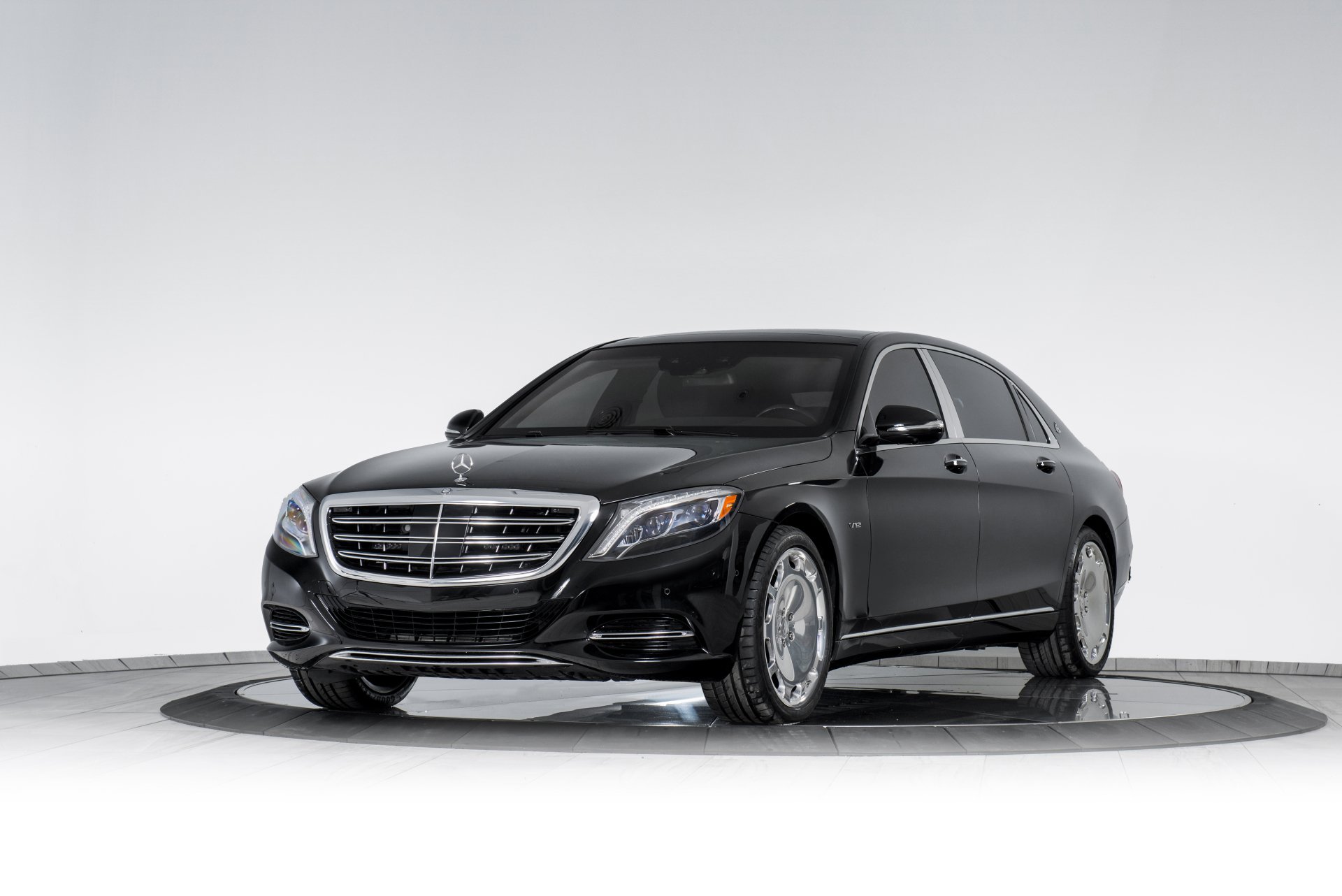Download Vehicle Mercedes-Benz S-Class 4k Ultra HD Wallpaper