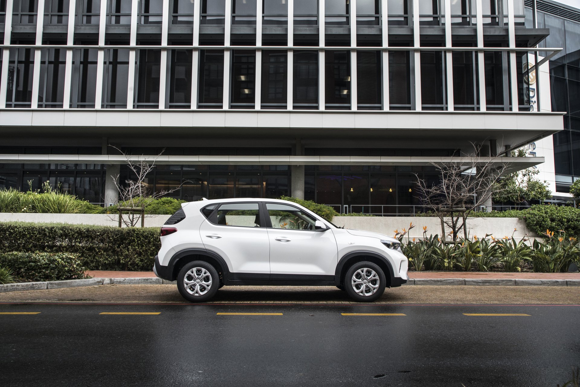 Download SUV Vehicle Kia Sonet LX 4k Ultra HD Wallpaper