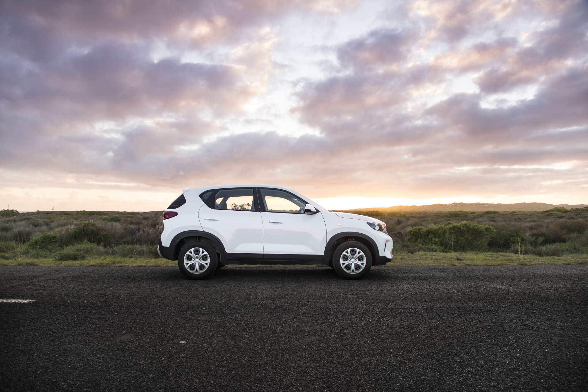 Download SUV Vehicle Kia Sonet LX 4k Ultra HD Wallpaper