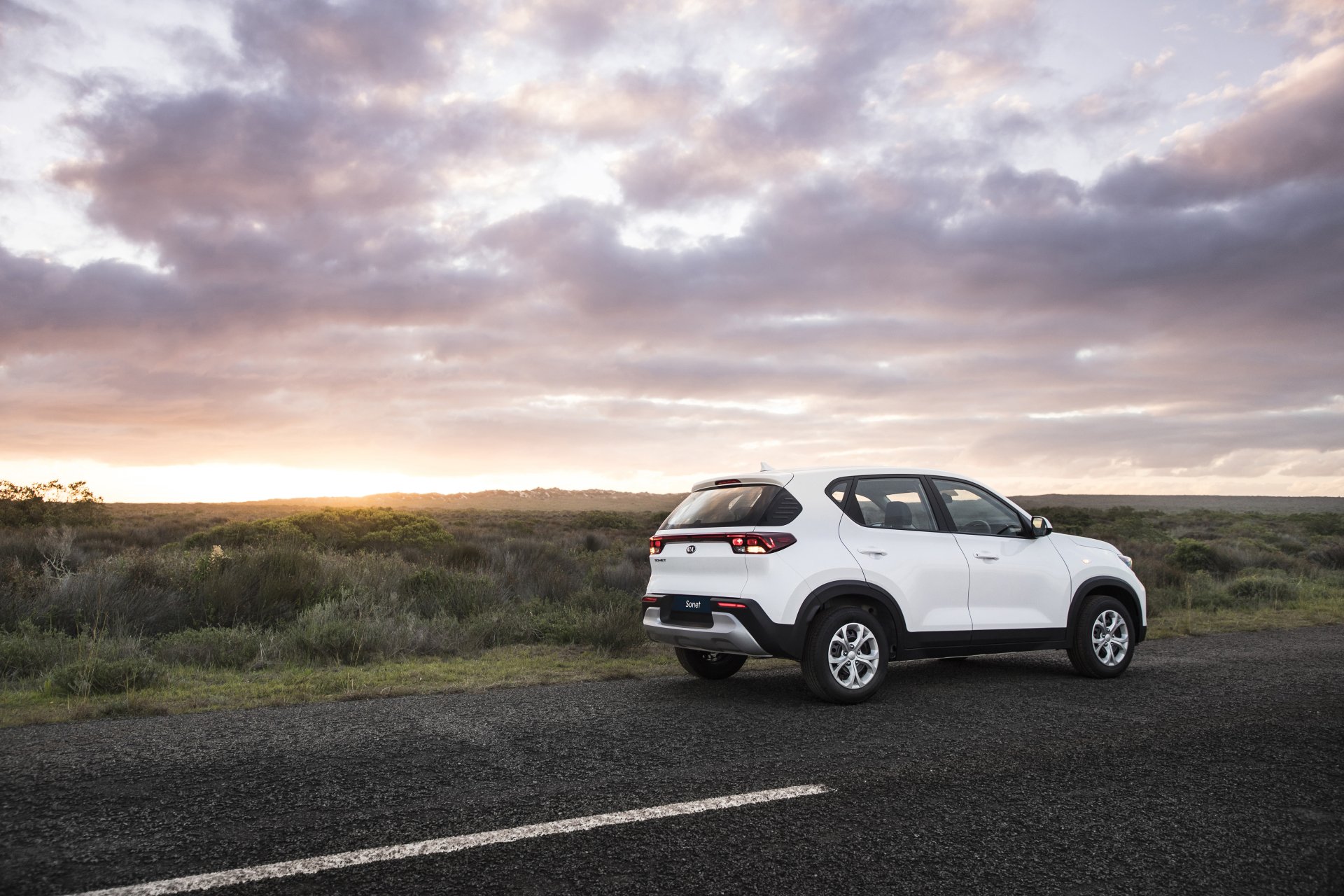 Download SUV Vehicle Kia Sonet LX 4k Ultra HD Wallpaper