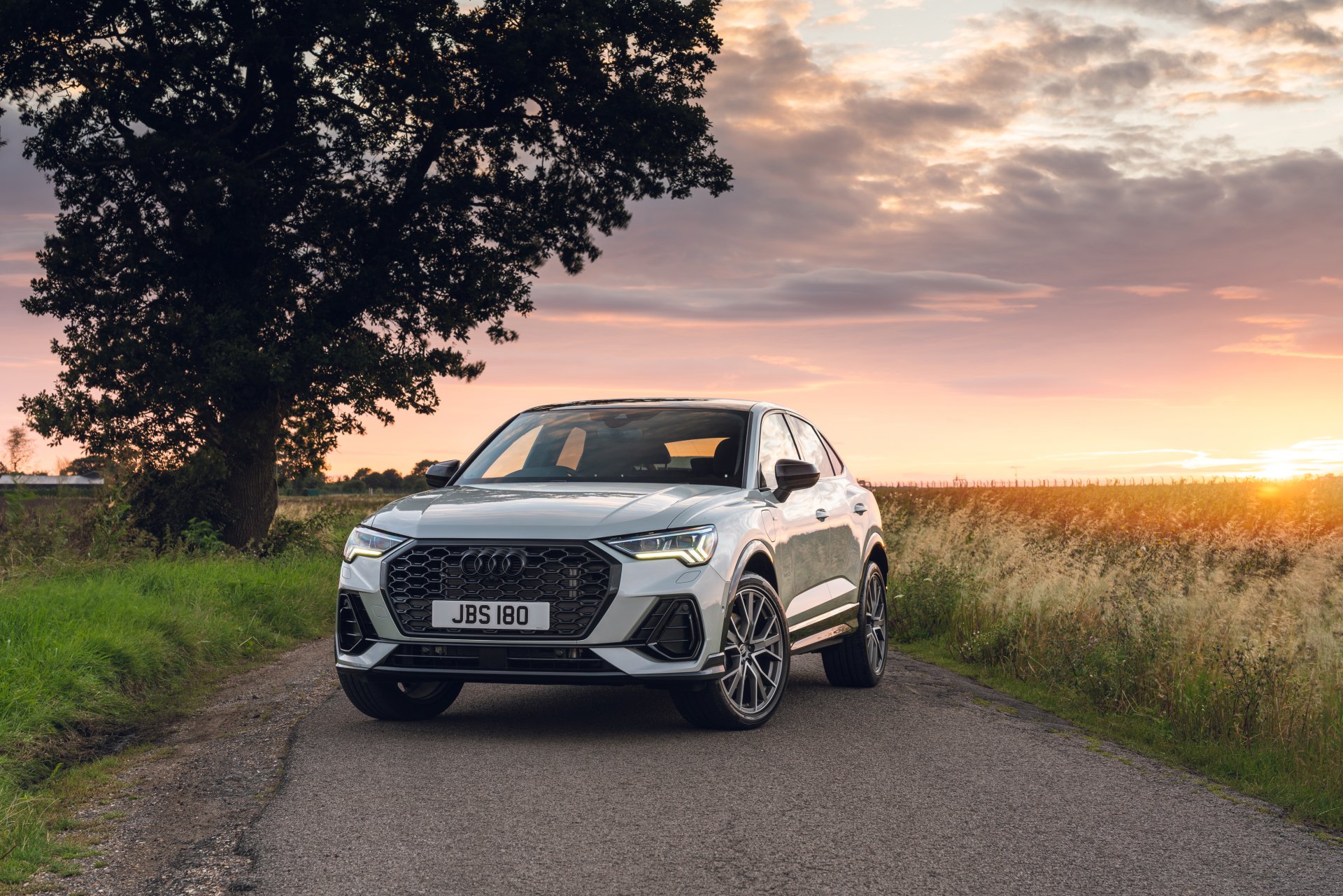 Download SUV Vehicle Audi Q3 45 TFSI Sportback S Line 4k Ultra HD Wallpaper